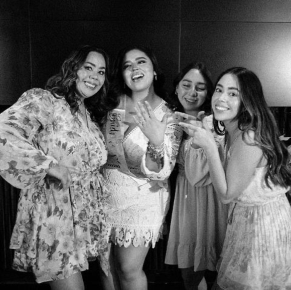 Meet your Posher, Veronica - Picture 1 of 1